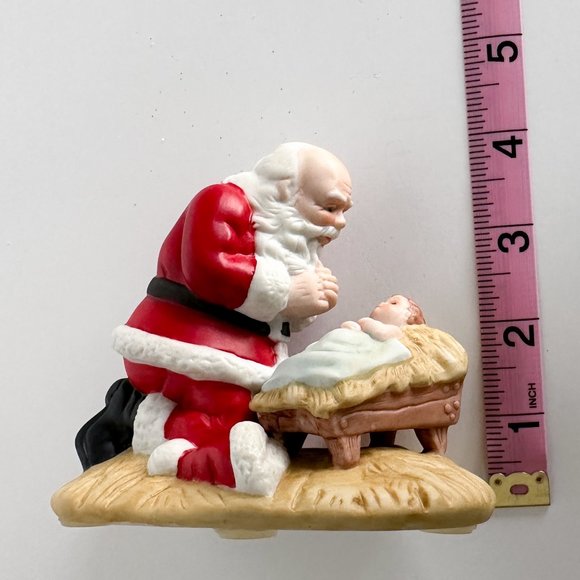 Vintage 1983 Kneeling Santa - Picture 4 of 5